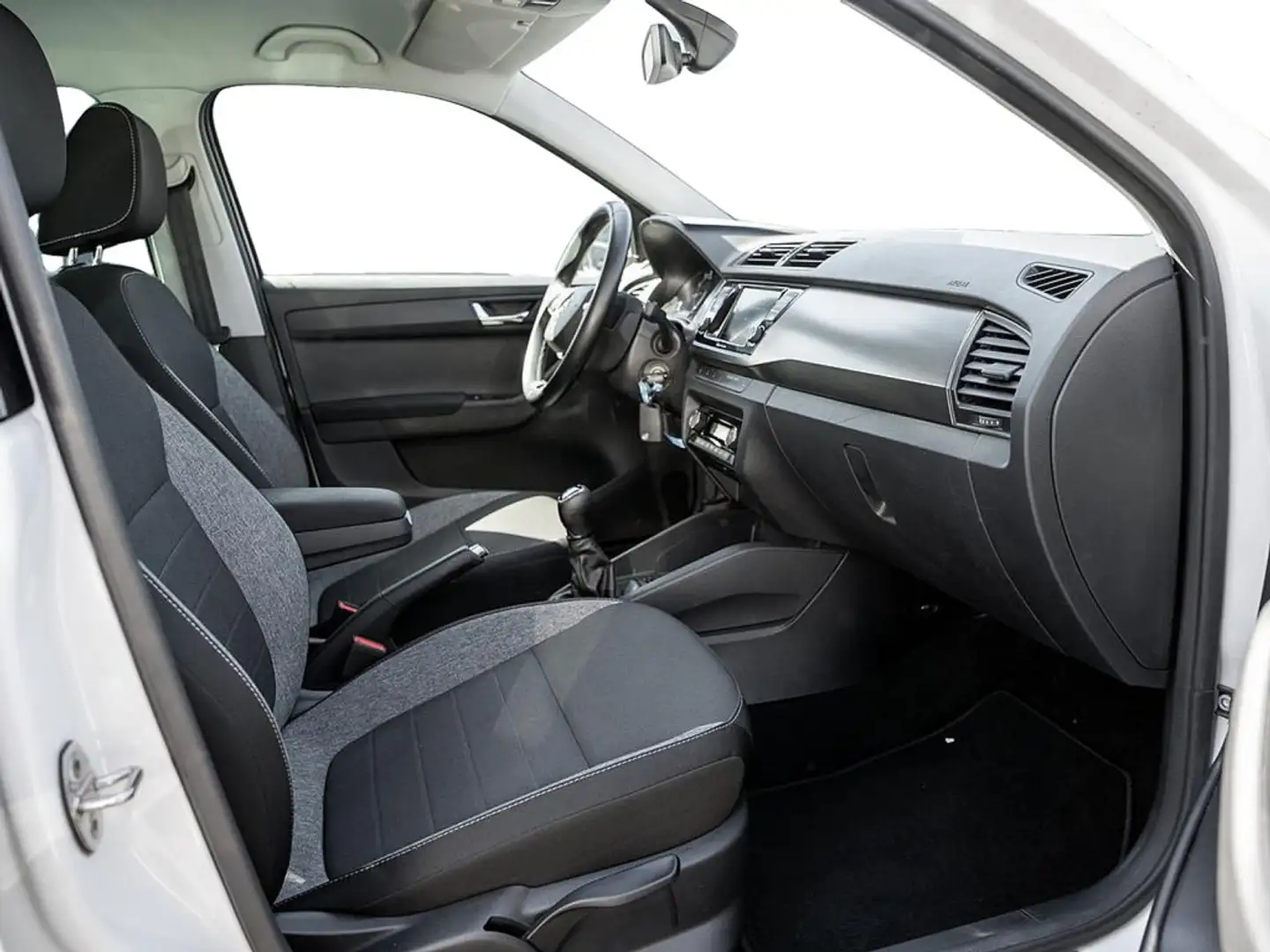 Skoda Fabia Combi 1.0 TSI Drive 125 Best Of ACC SHZ Weiß - 2