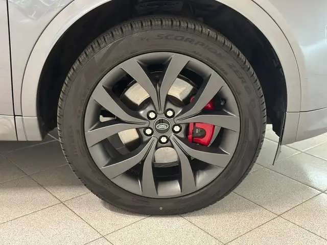 Land Rover Discovery Sport view 9