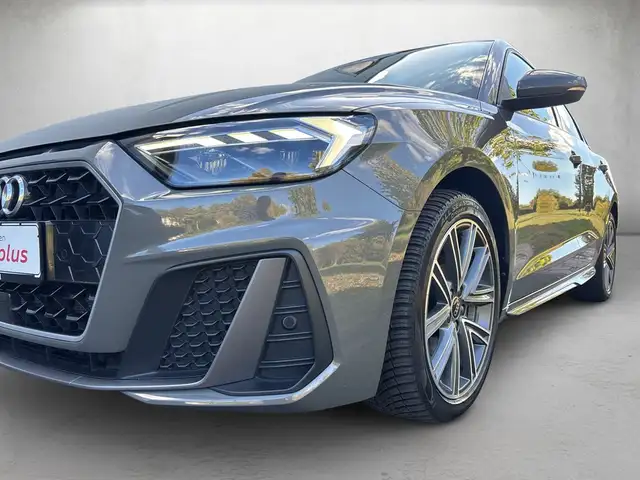 Audi A1 view 4