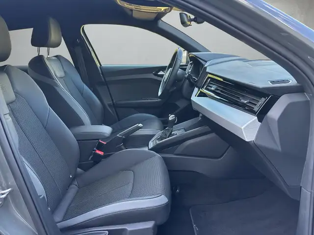 Audi A1 view 13
