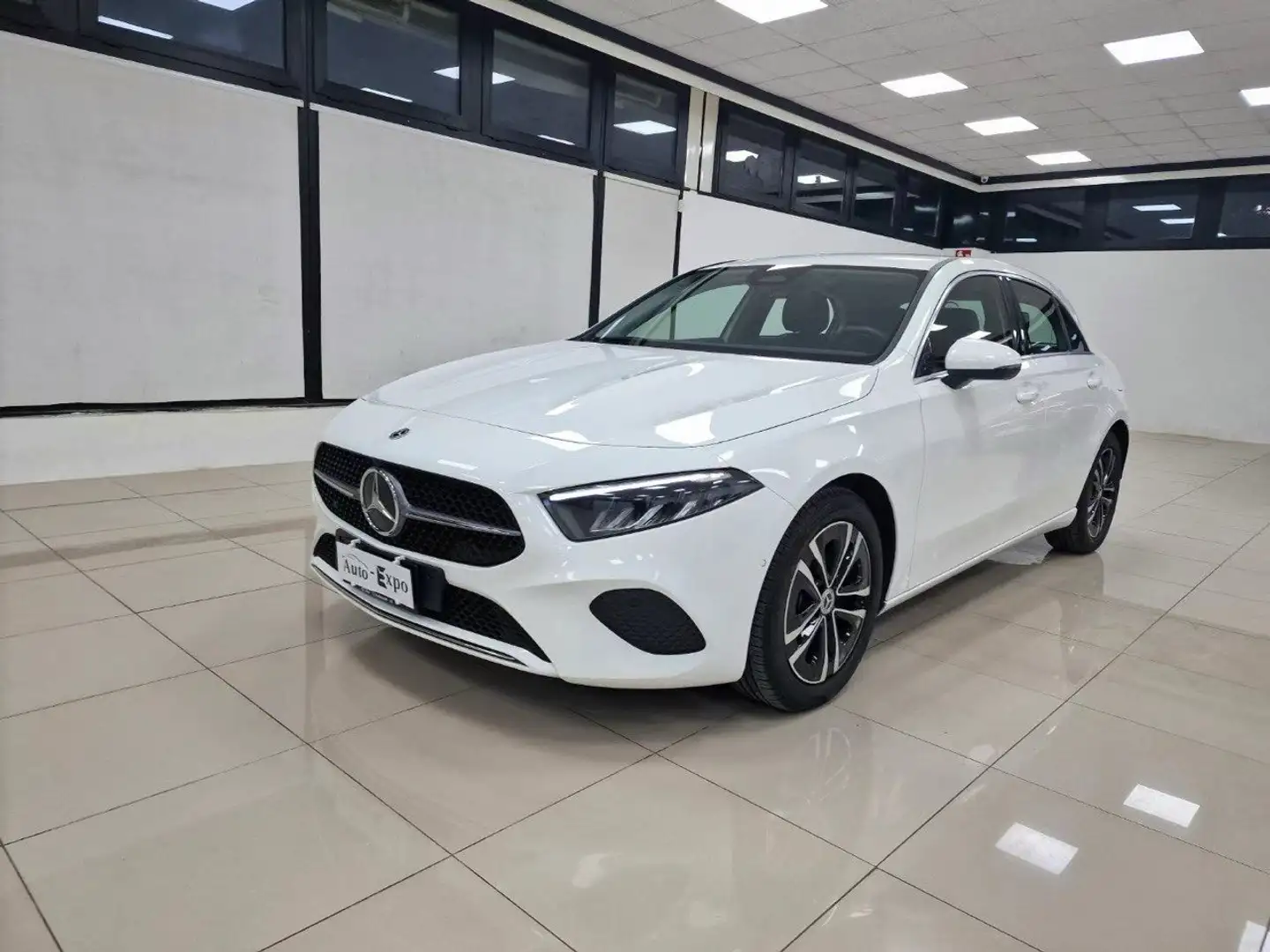 Mercedes-Benz A 180 Business auto Blanc - 1