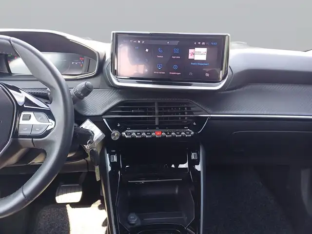 Peugeot 2008 view 12