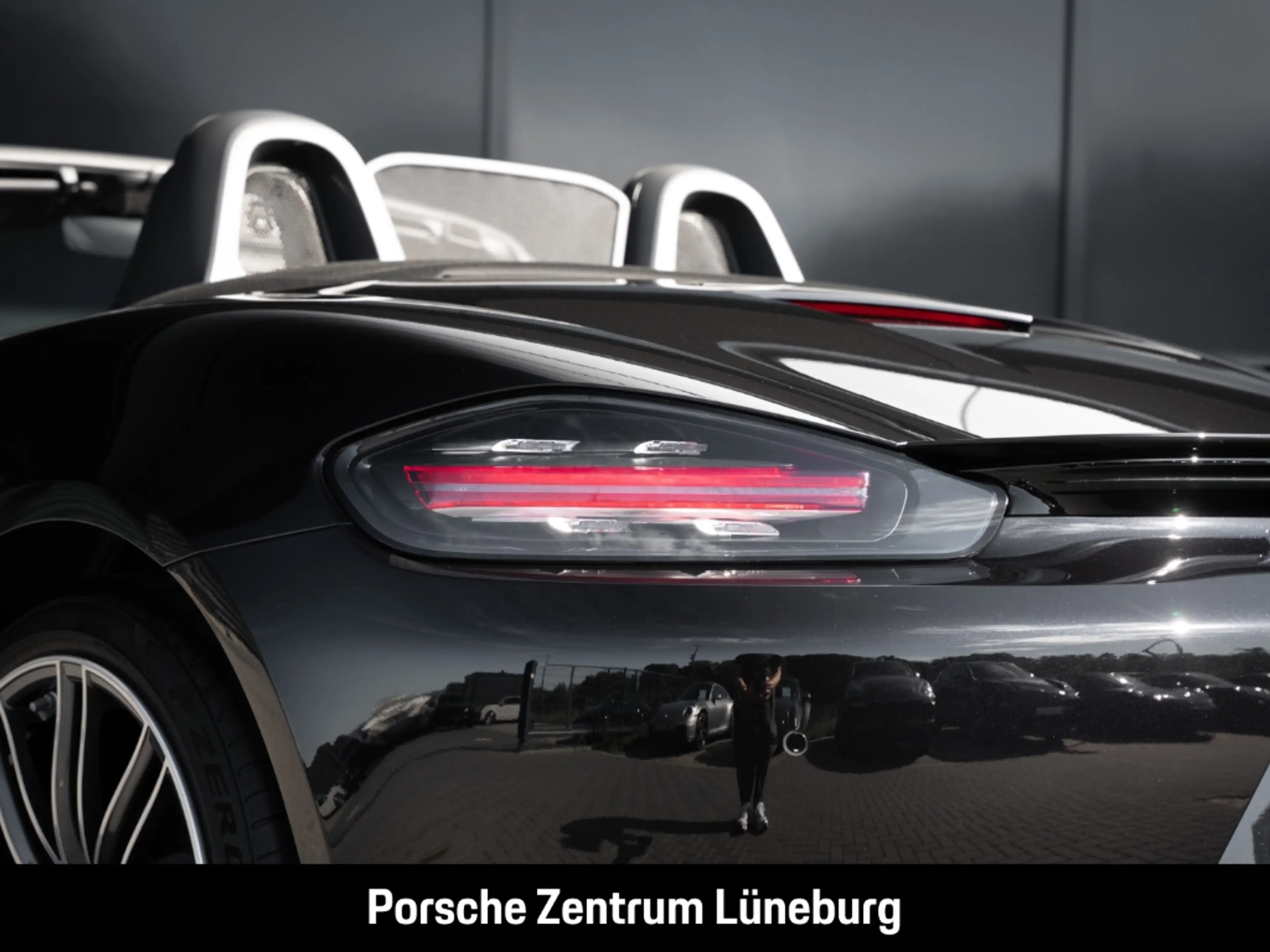Porsche Boxster 718 BOSE Kamera Sportsitze nur 5.299 km — photo 15