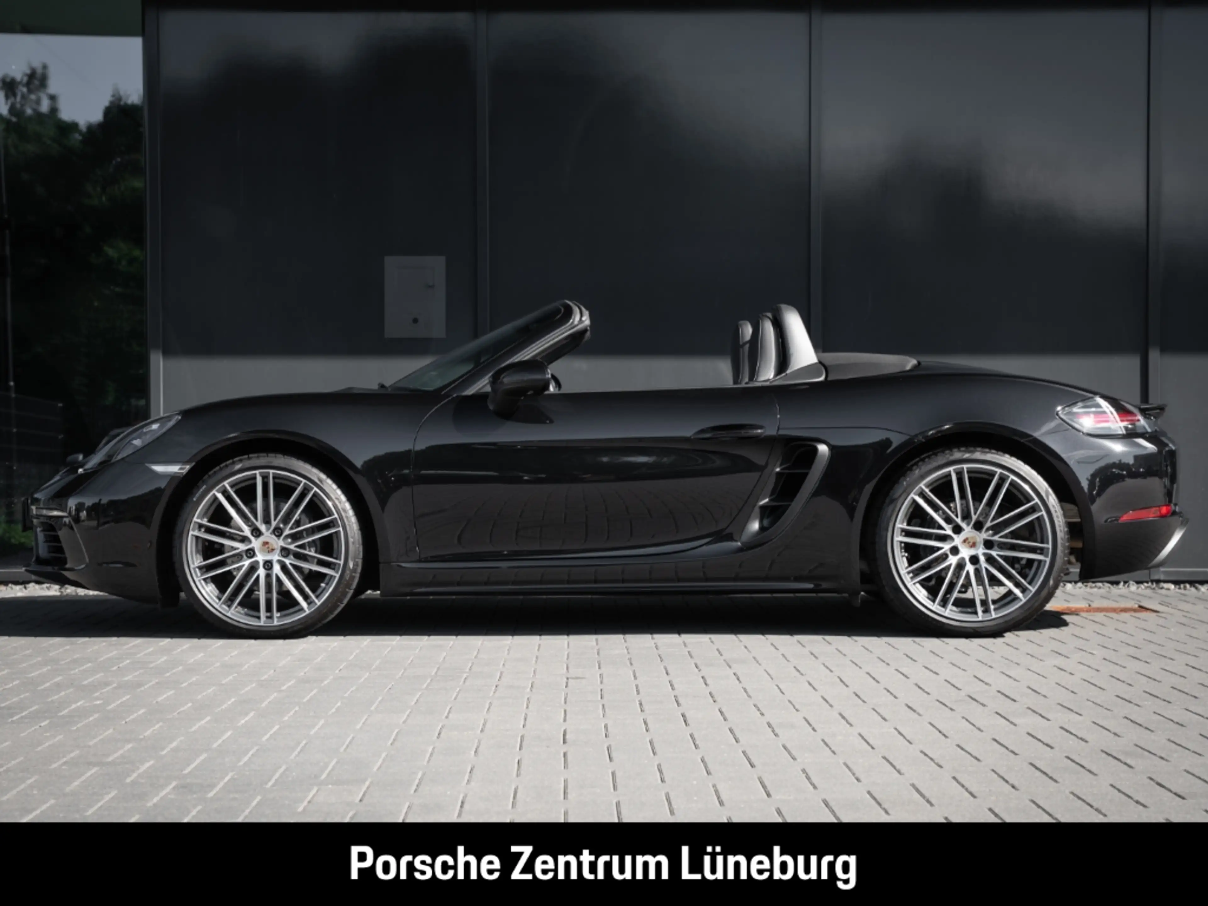 Porsche Boxster 718 BOSE Kamera Sportsitze nur 5.299 km — photo 2