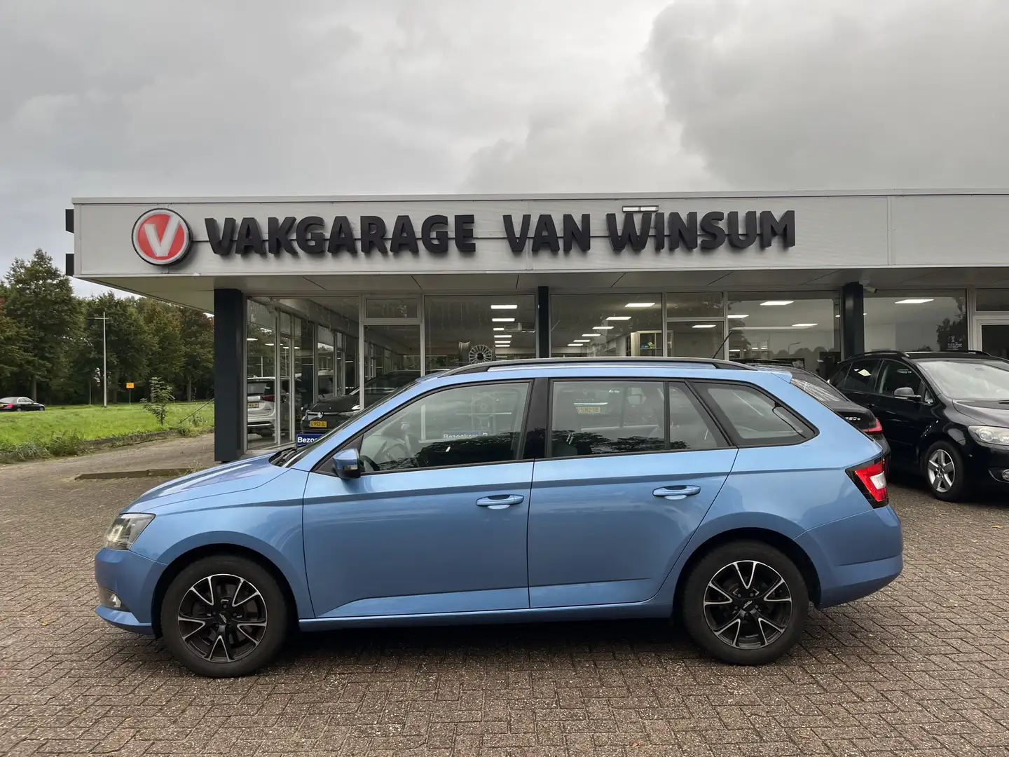 Skoda Fabia Combi 1.2 TSI Ambition trekhaak Lmv Navi Cruise Na Blauw - 2