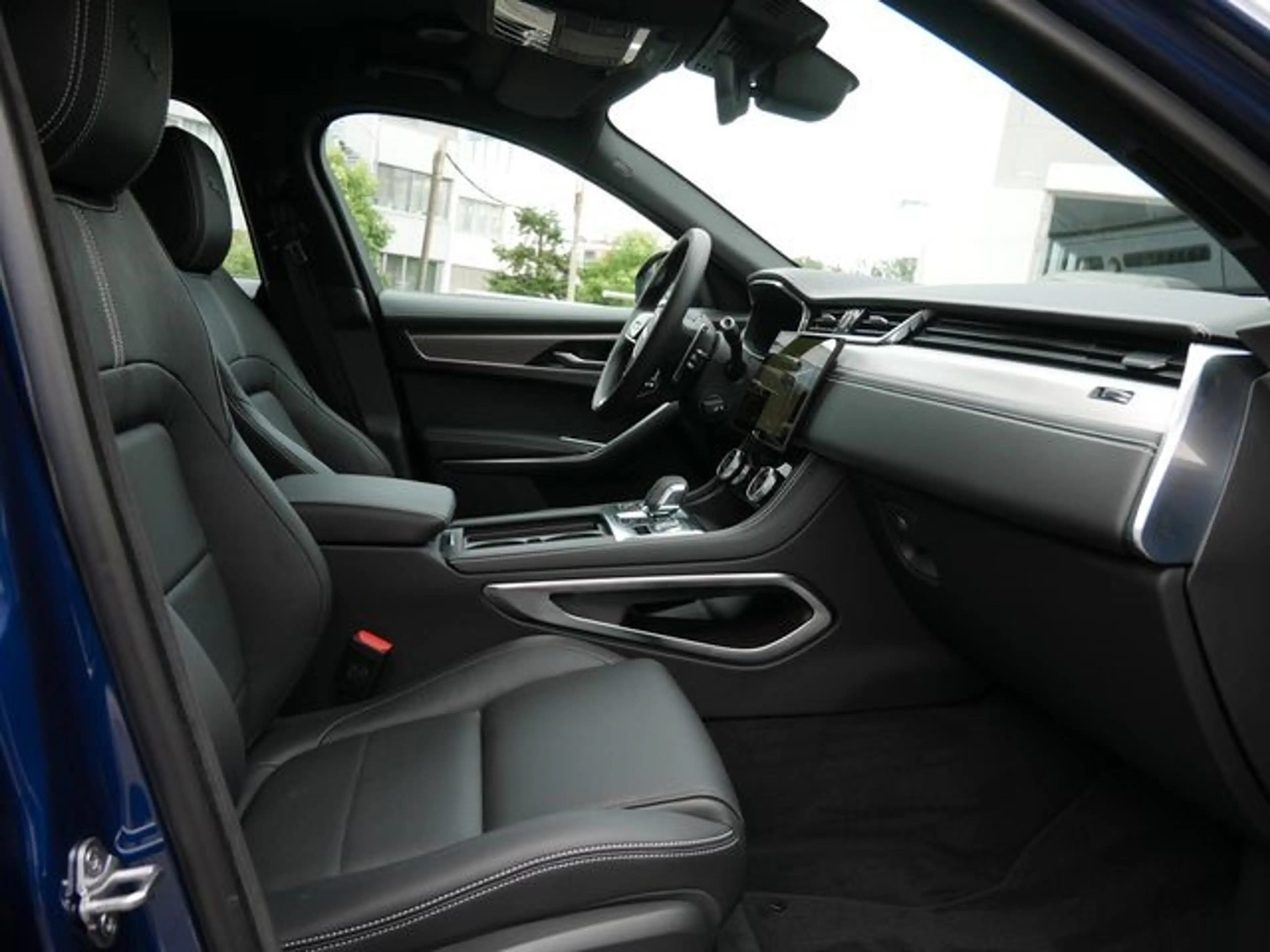 Jaguar F-Pace P250 R-Dynamic S Keyless Go — photo 12