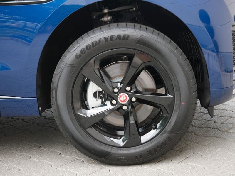 Jaguar F-Pace P250 R-Dynamic S Keyless Go — photo 13