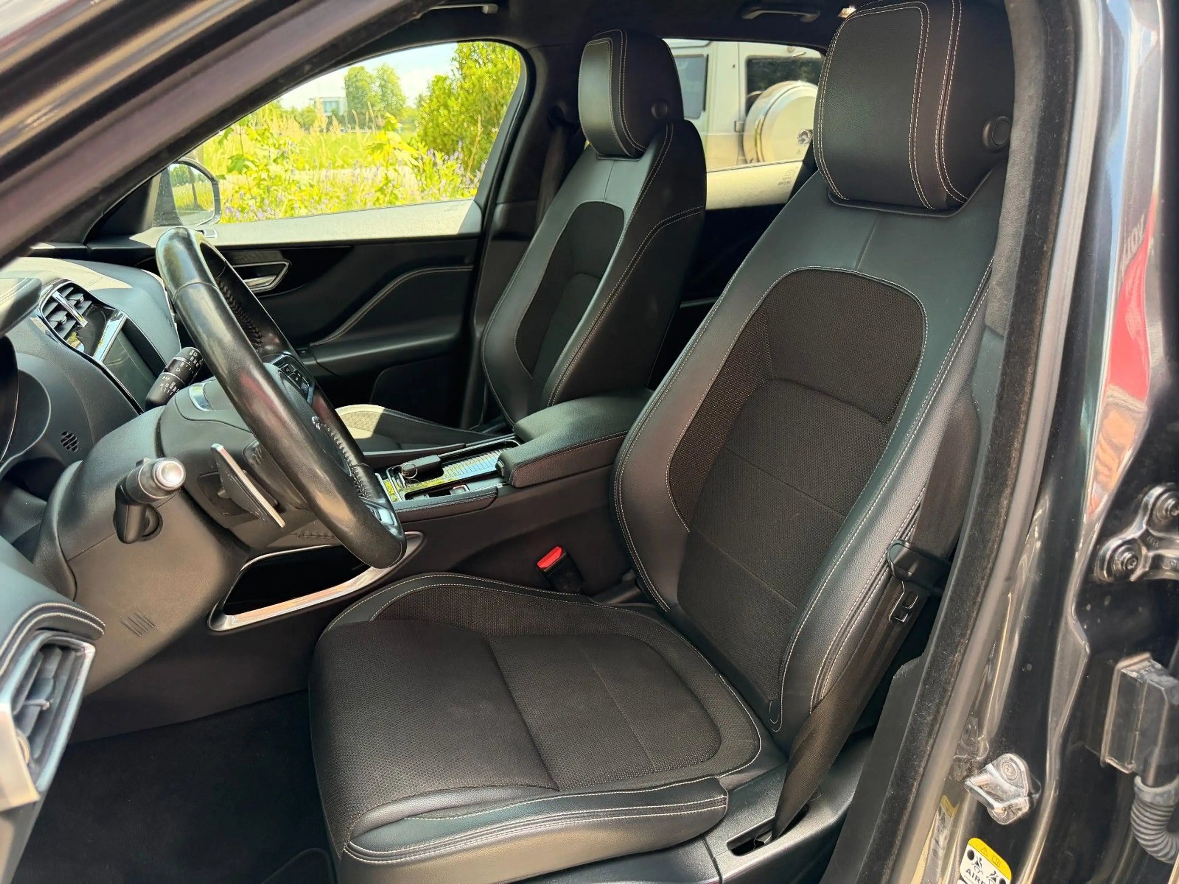 Jaguar F-Pace F-PACE R-Sport AWD — photo 13