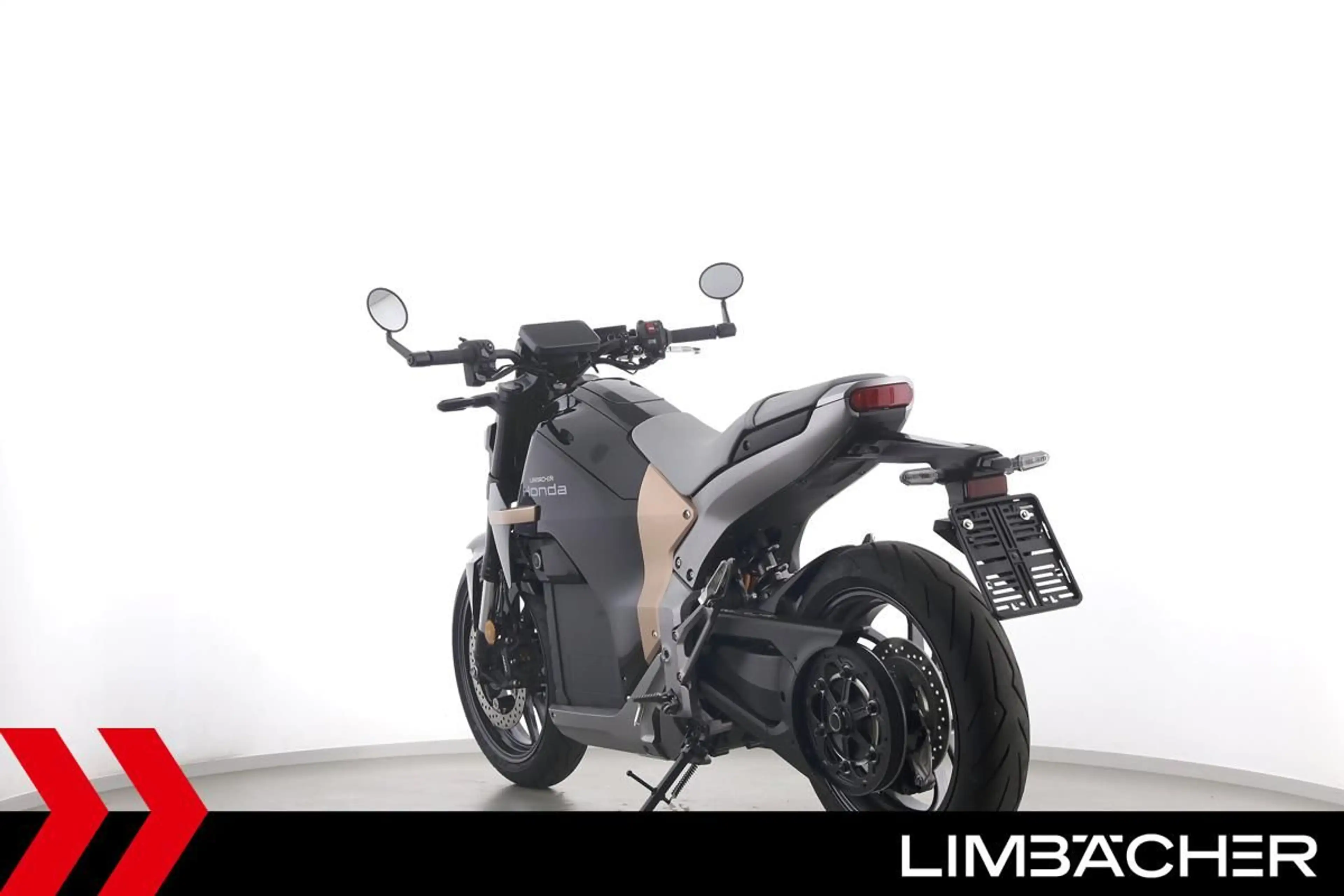 Honda WN7 Fahrmodi, Griffheizung, Keyless — photo 7
