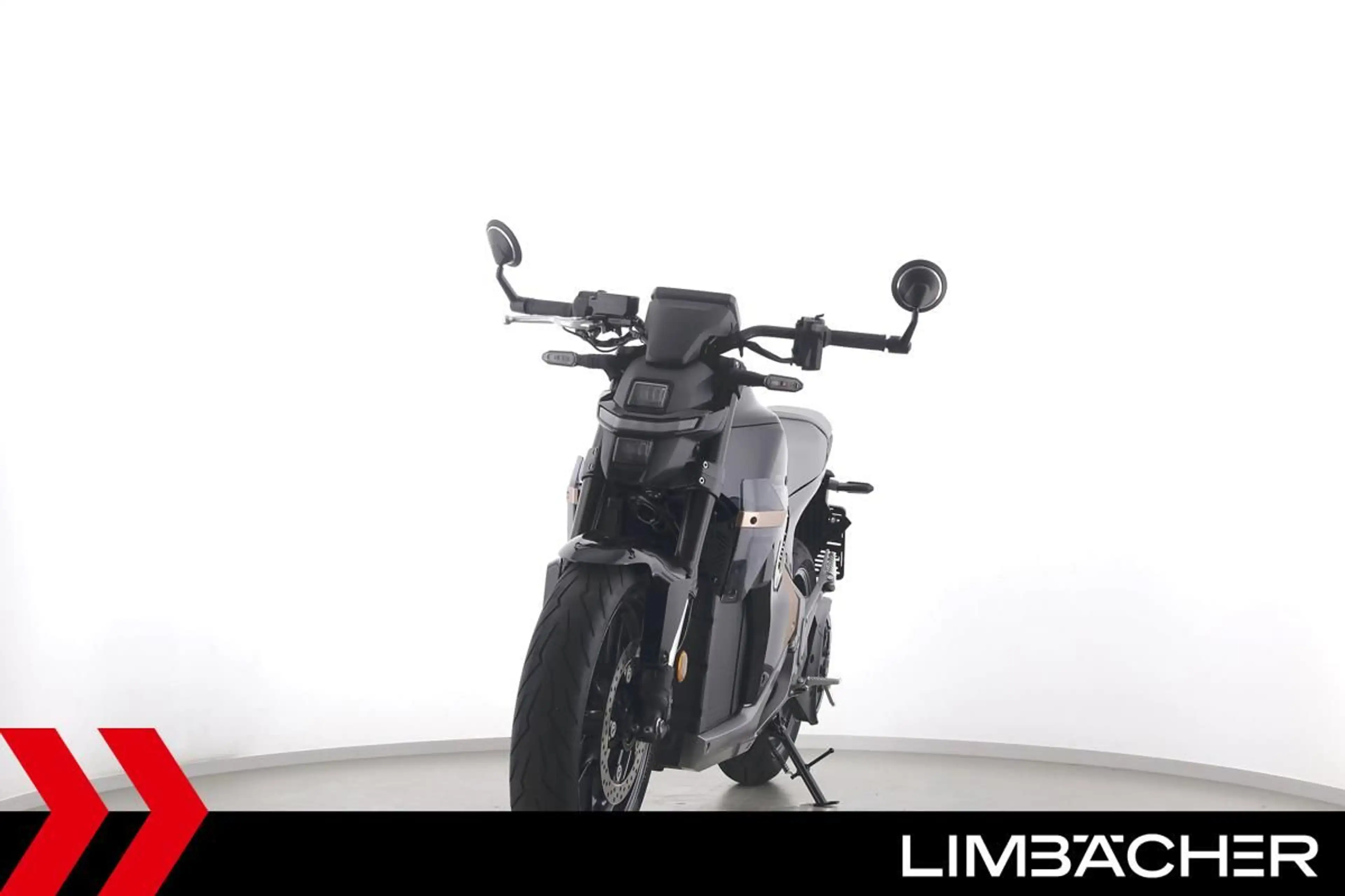 Honda WN7 Fahrmodi, Griffheizung, Keyless — photo 3