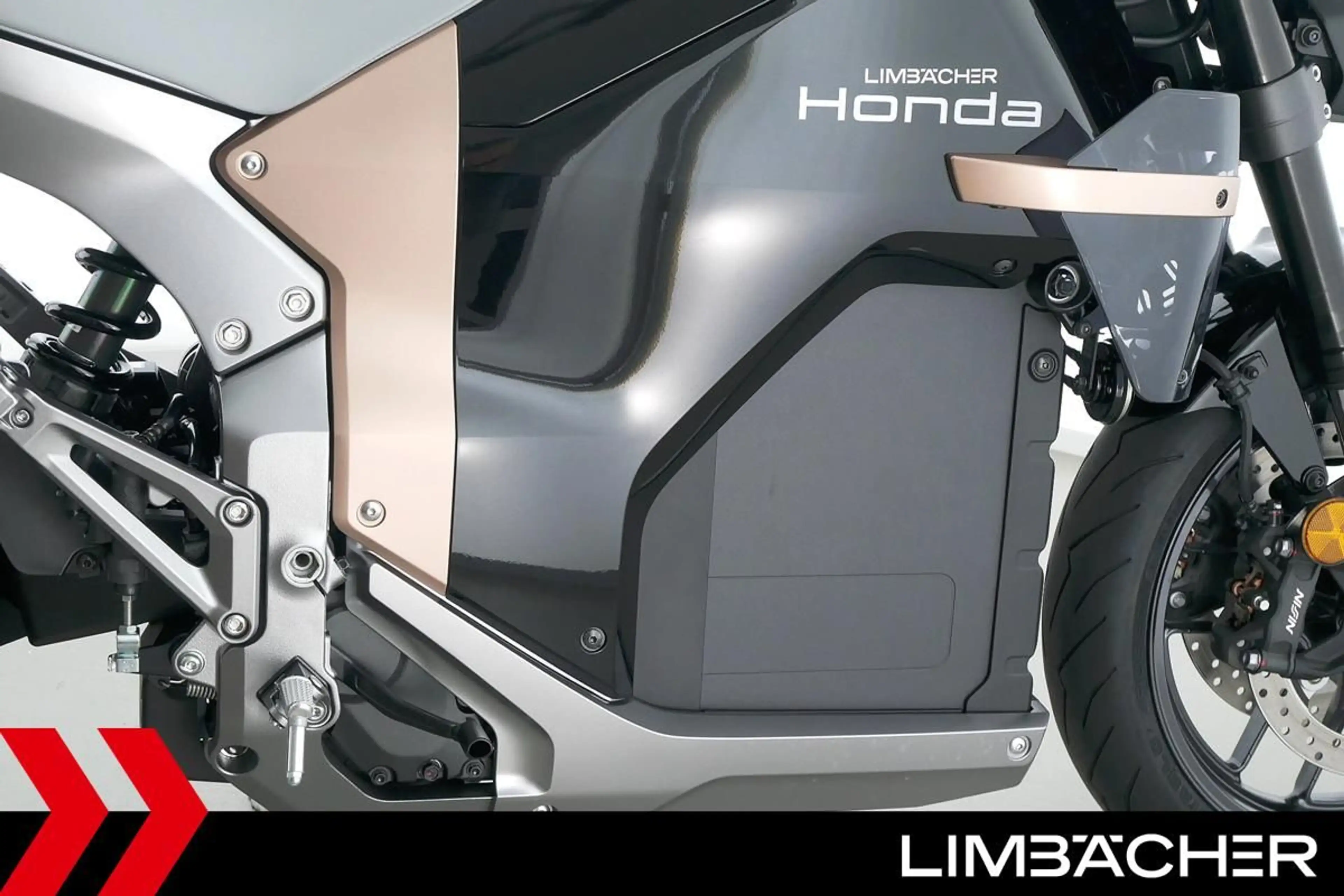 Honda WN7 Fahrmodi, Griffheizung, Keyless — photo 24