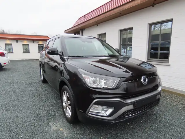 SsangYong XLV XLV 1.6i e-XGi 2WD Urban (EU6c)