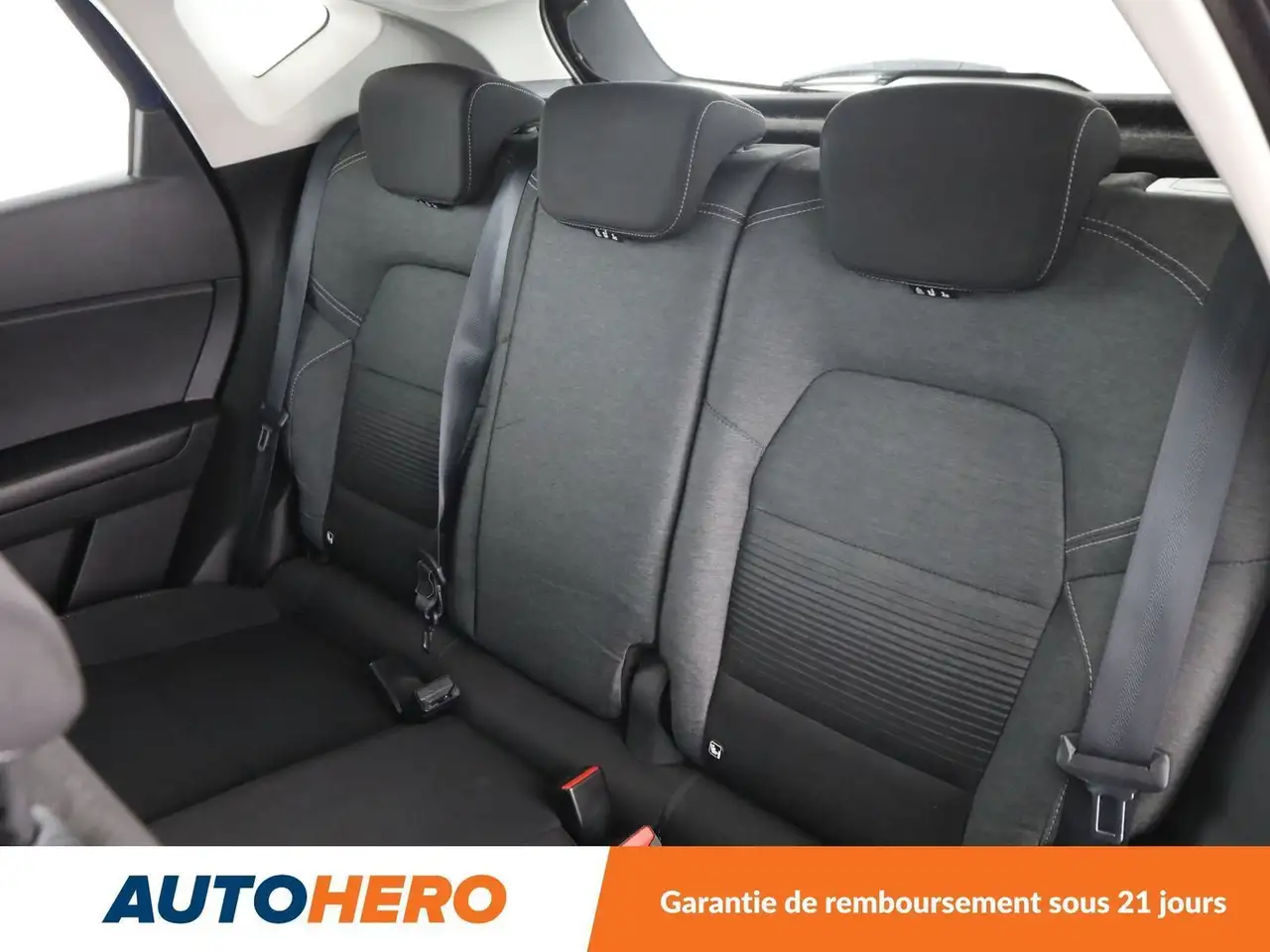 Renault Captur — photo 14