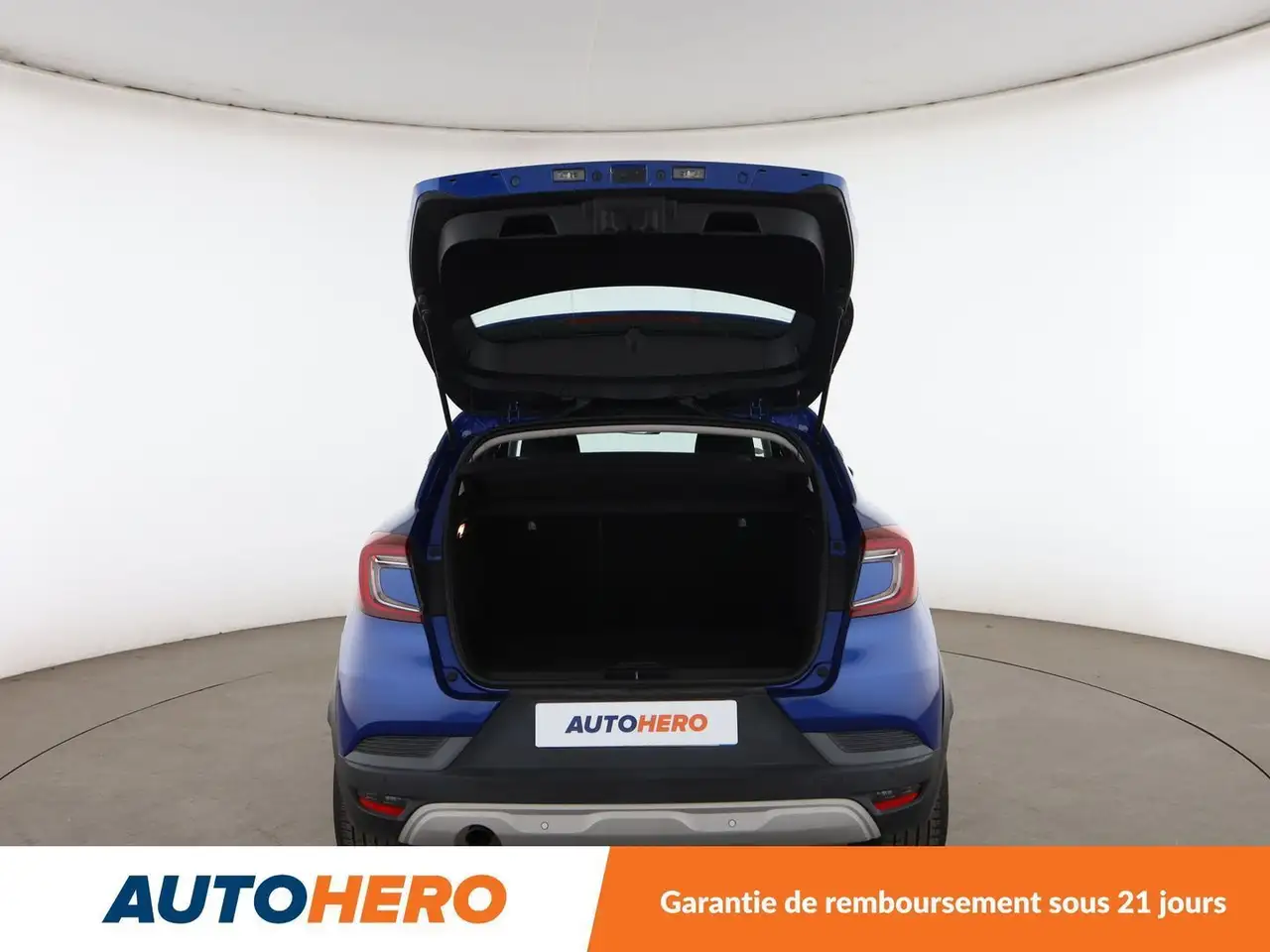 Renault Captur — photo 16