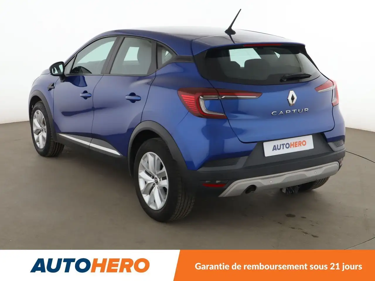 Renault Captur — photo 4