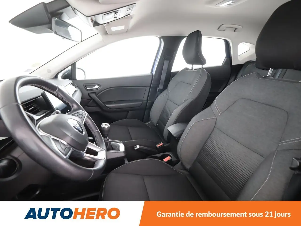 Renault Captur — photo 10