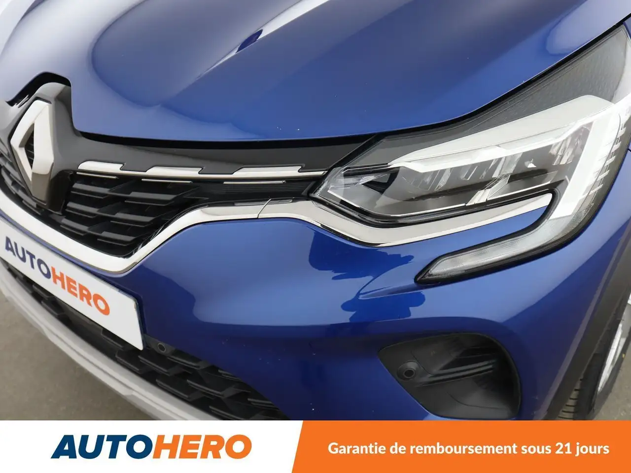Renault Captur — photo 28