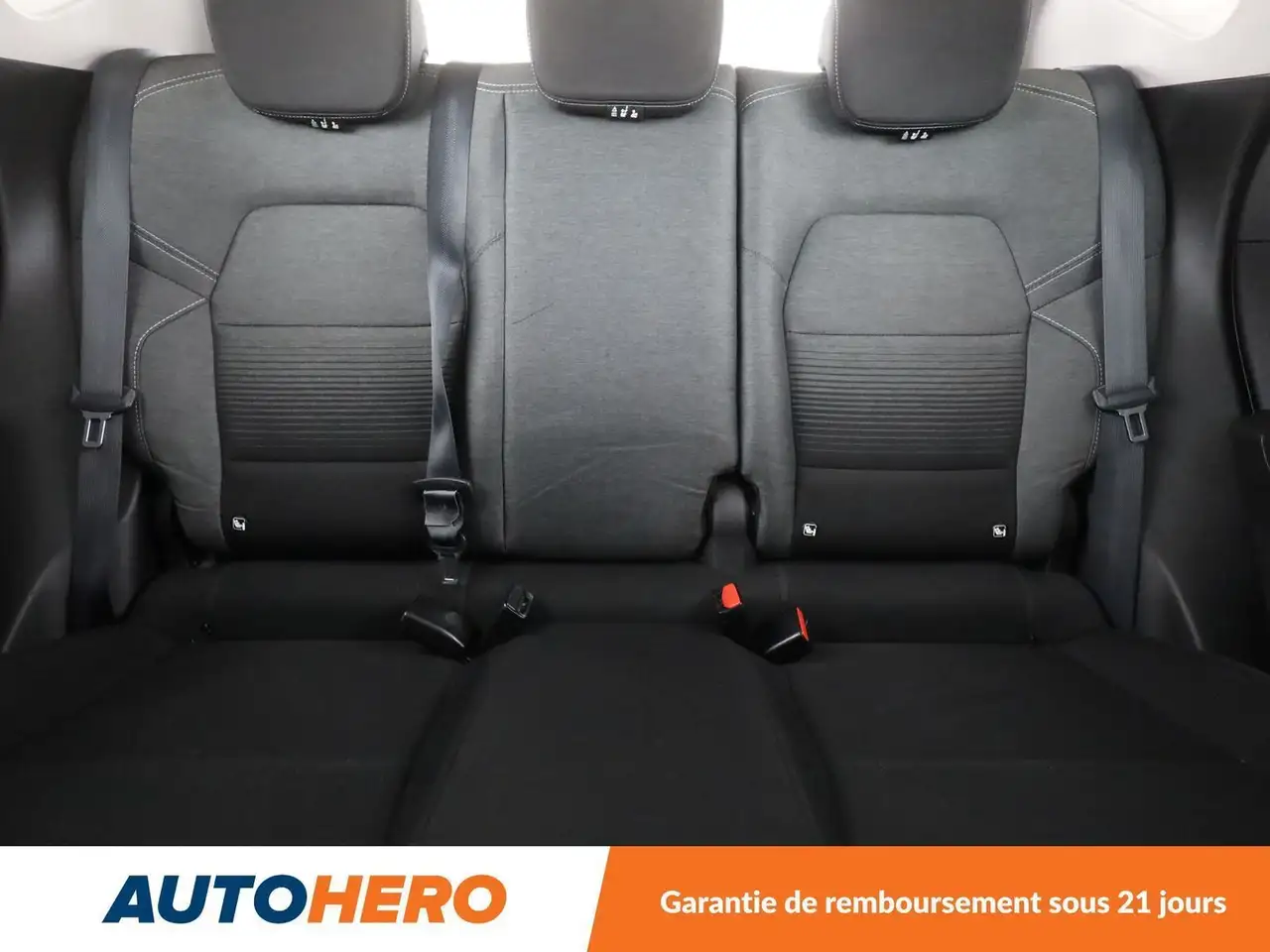 Renault Captur — photo 15