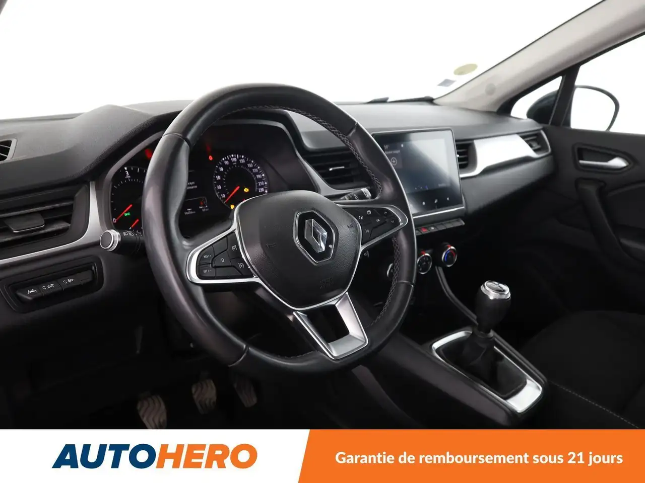 Renault Captur — photo 11