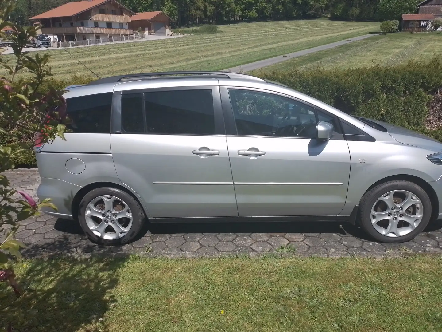 Mazda 5 2.0 Exclusive Srebrny - 1
