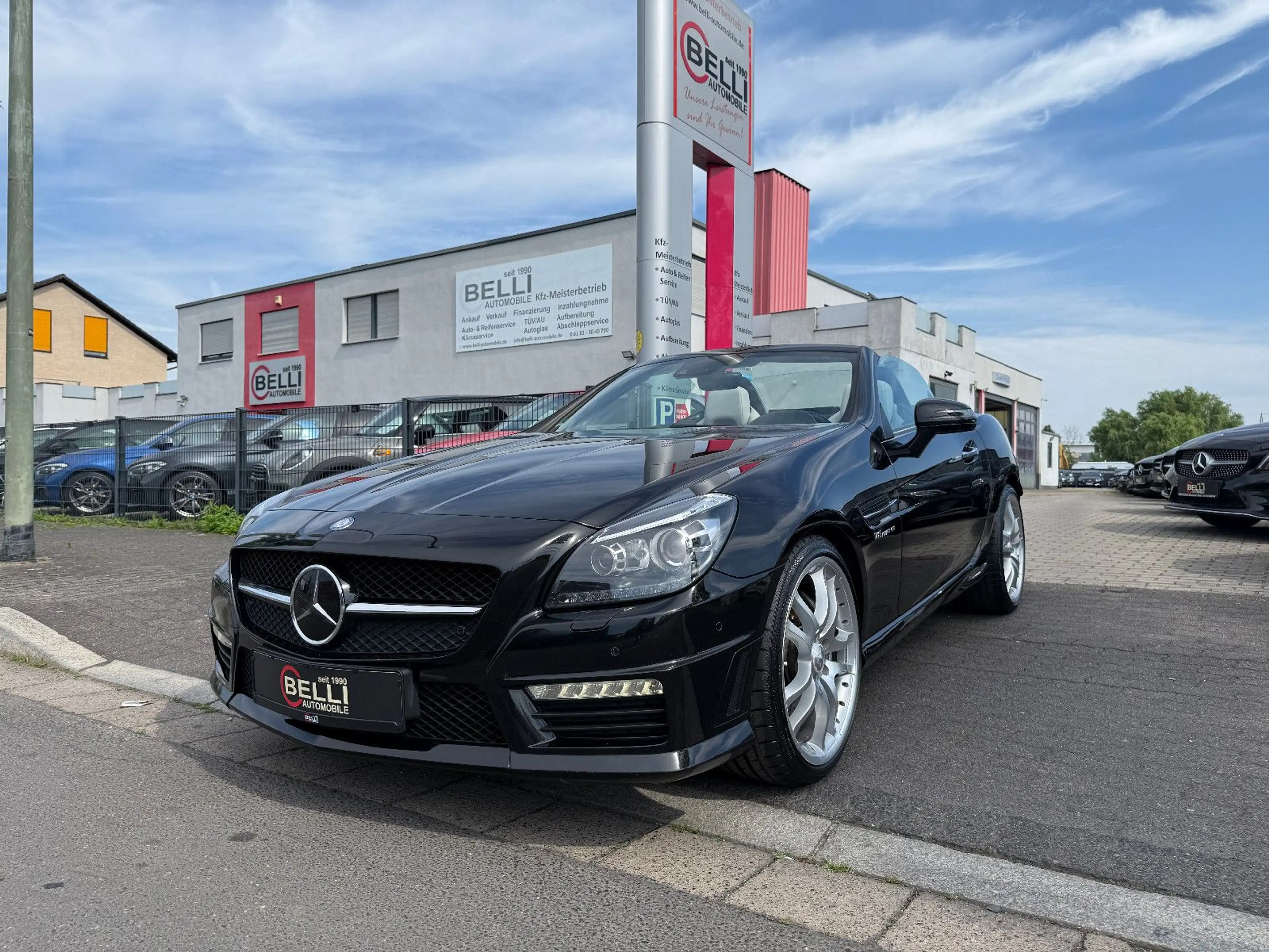 Mercedes-Benz SLK 55 AMG Roadster Magic Sky HK FINANZIERUNG