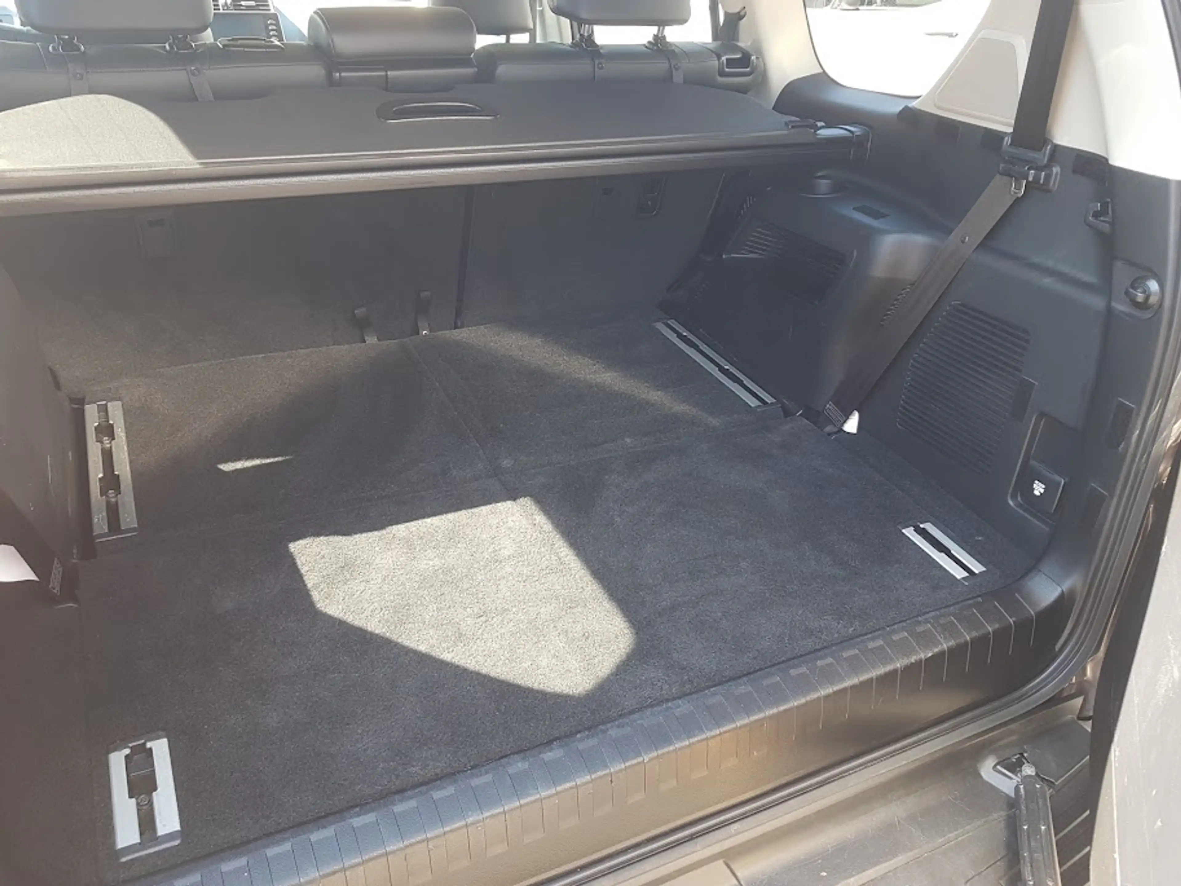 Toyota Land Cruiser 2,8 D - Executive- 7-Sitzer, AHZV, inkl. Winterräder — photo 7