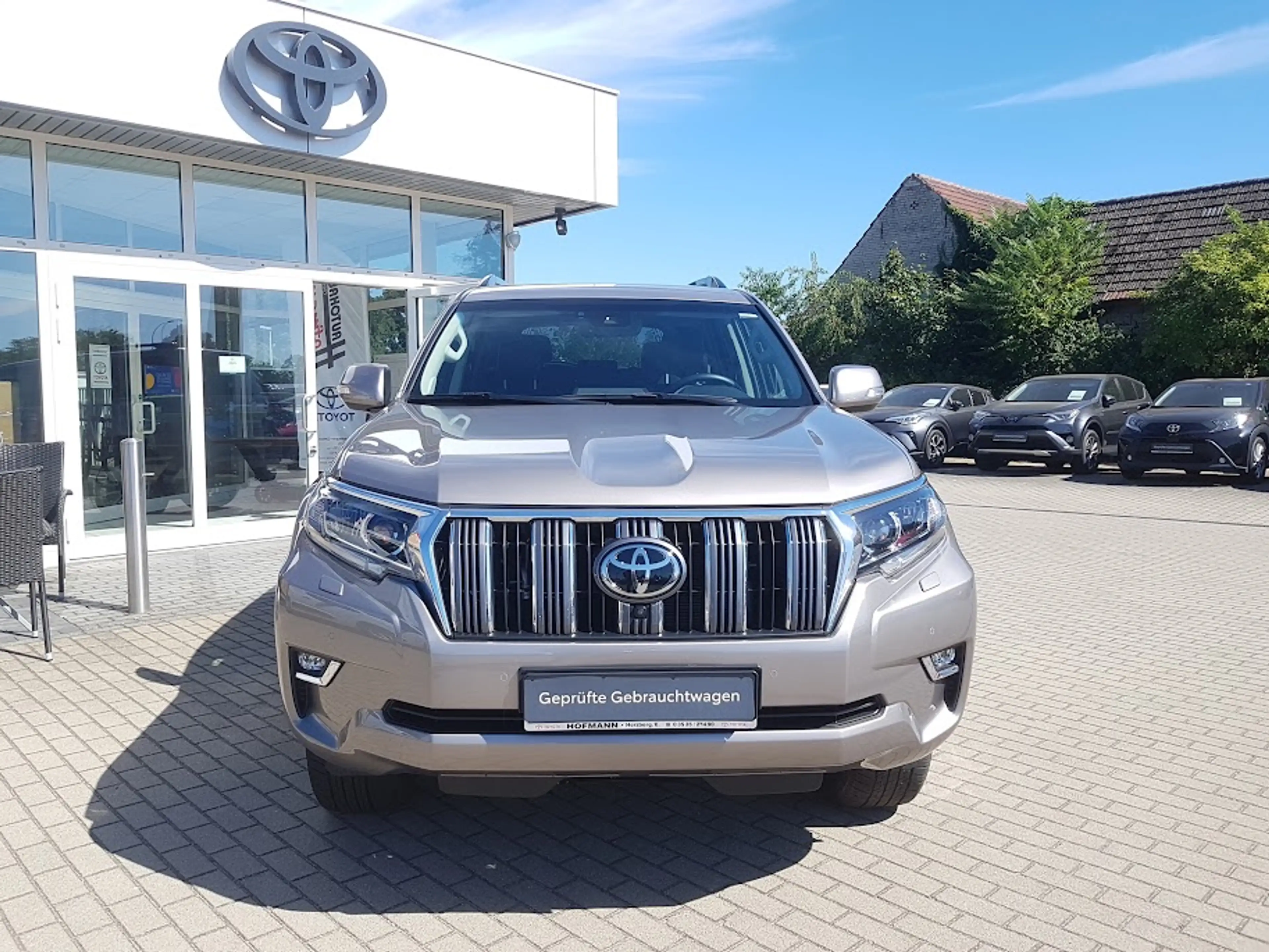 Toyota Land Cruiser 2,8 D - Executive- 7-Sitzer, AHZV, inkl. Winterräder — photo 3