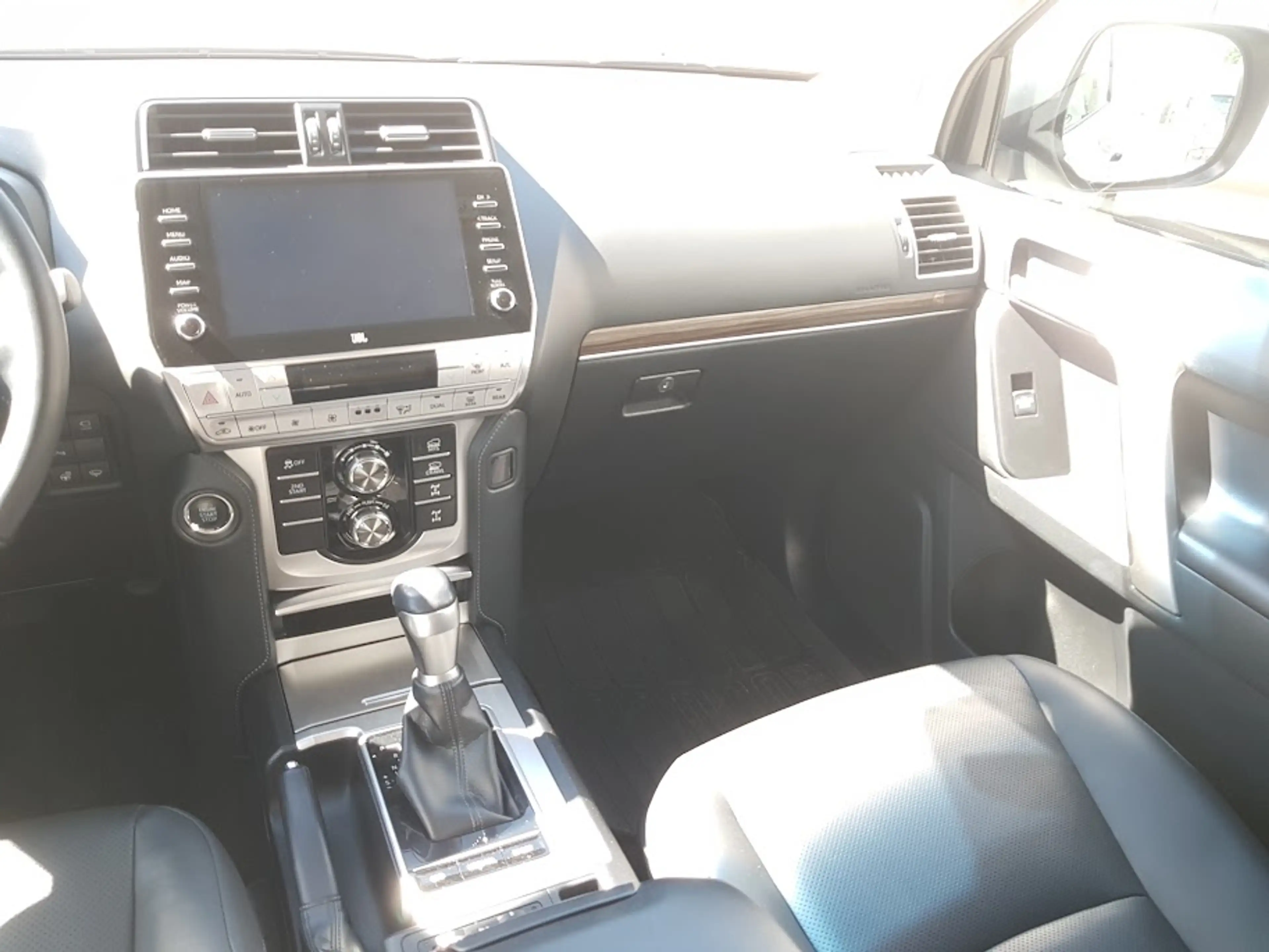 Toyota Land Cruiser 2,8 D - Executive- 7-Sitzer, AHZV, inkl. Winterräder — photo 14