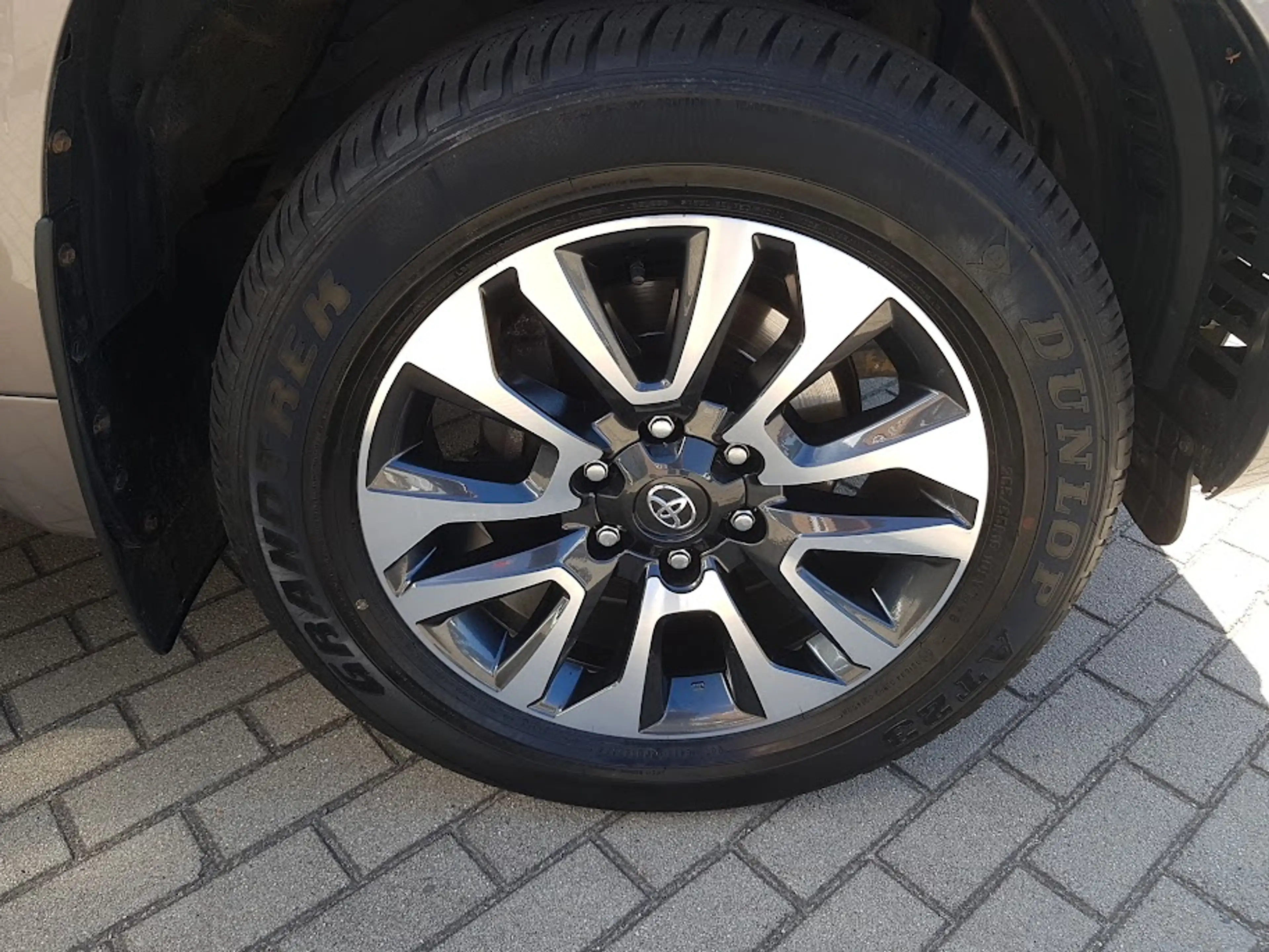 Toyota Land Cruiser 2,8 D - Executive- 7-Sitzer, AHZV, inkl. Winterräder — photo 5