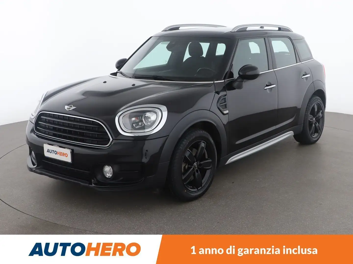 MINI Cooper D Countryman Cooper D Černá - 1