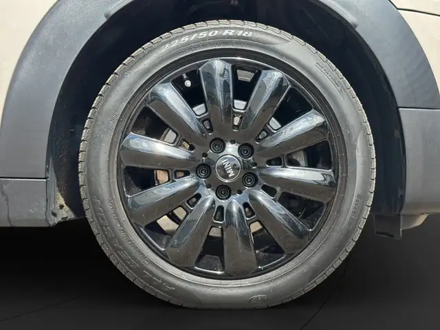 Mini Countryman view 13