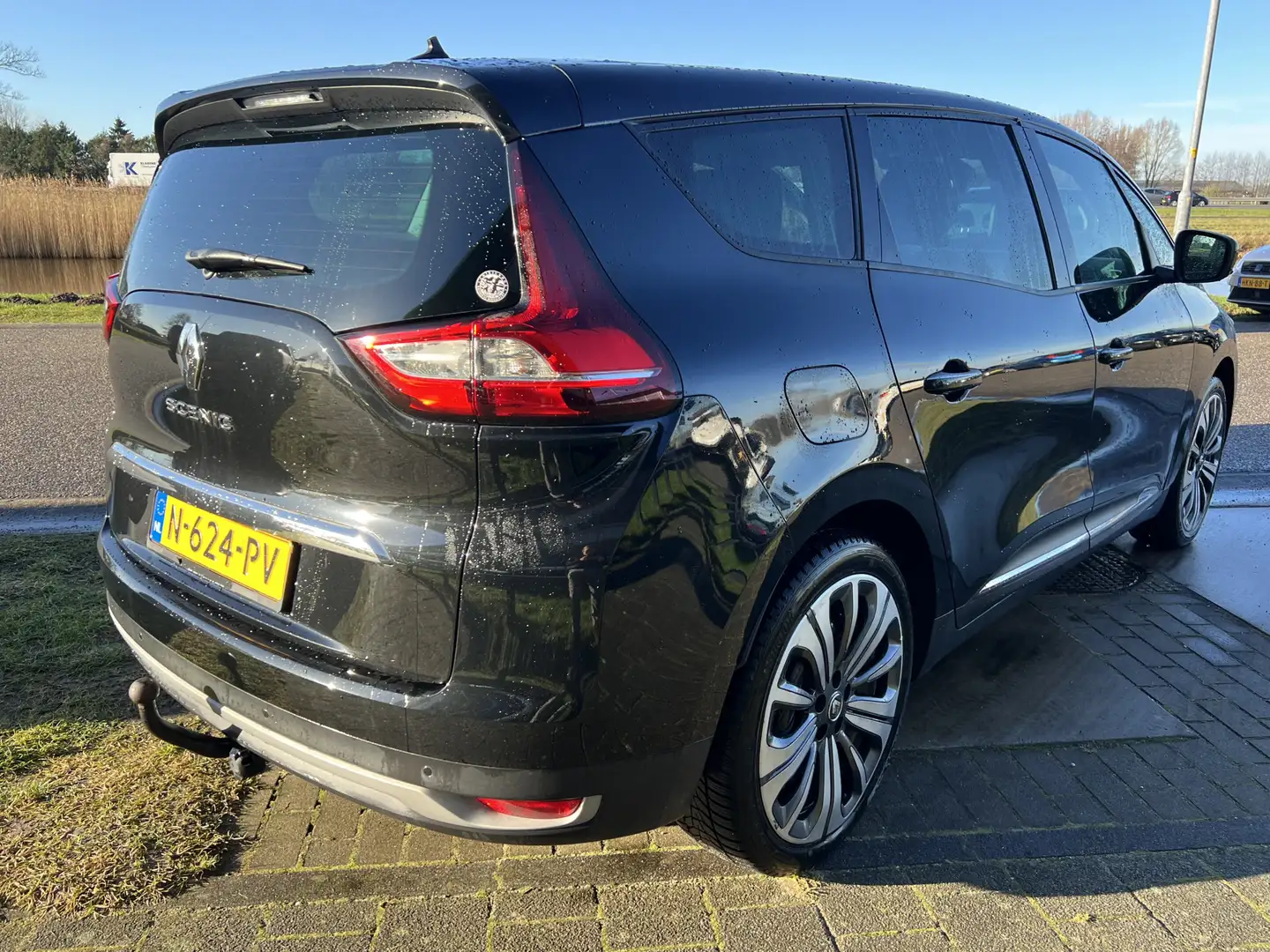 Renault Grand Scenic 1.3 TCe Business / Trekhaak / 1e Eig. / Keyless / Negro - 2