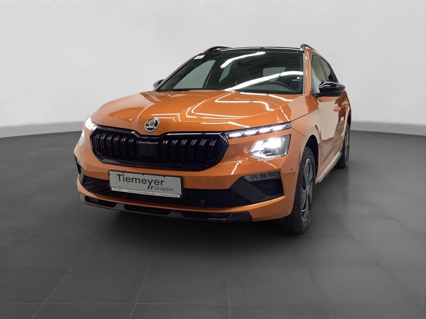 Skoda Kamiq 1.5 TSI DSG MONTE CARLO PANO ASSIST KAMERA Orange - 2