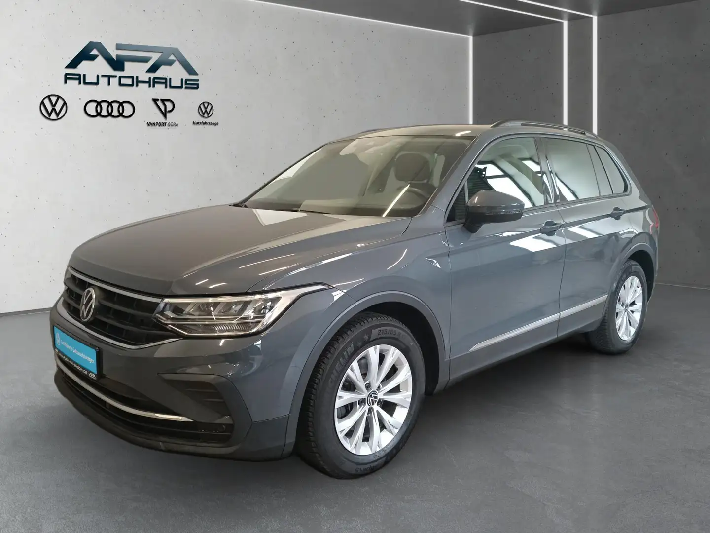 Volkswagen Tiguan 1.5 TSI Life DSG Navi*LED*ACC*LaneAssist Grijs - 2
