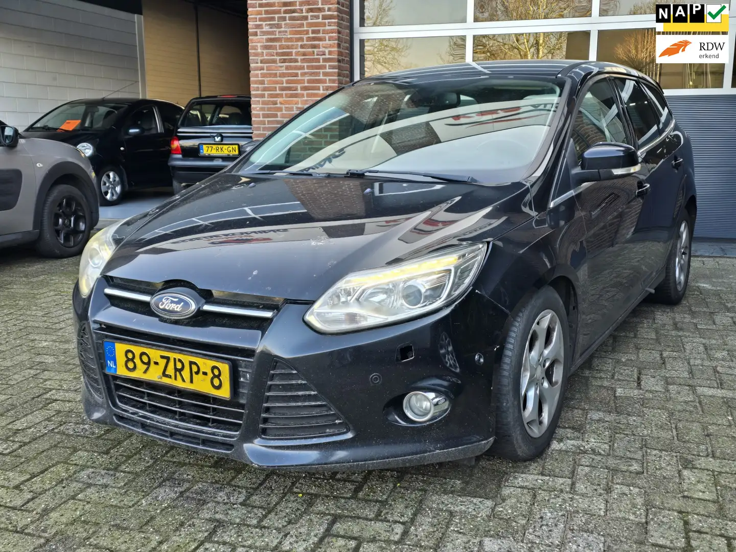 Ford Focus Wagon 1.6 TDCI ECOnetic Lease Titanium euro5 EXPOR Schwarz - 1