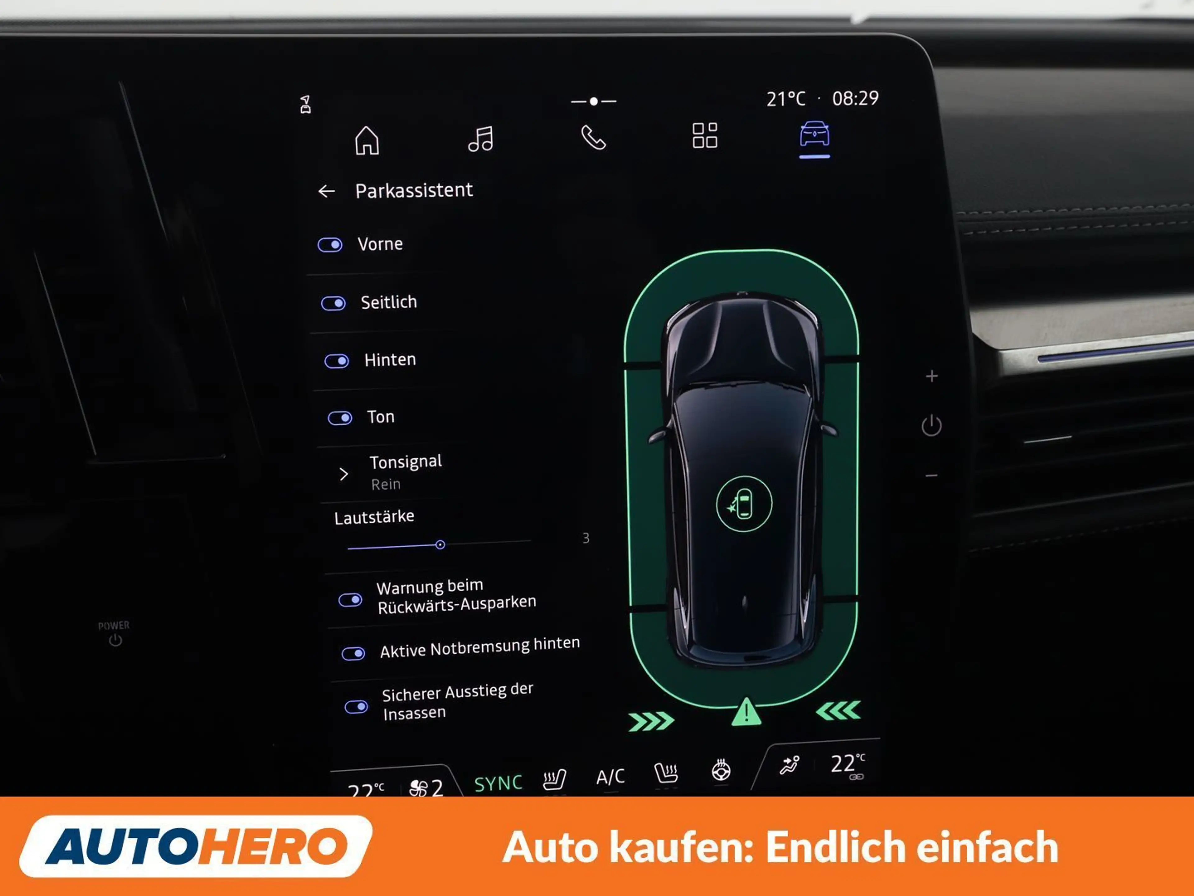 Renault Megane E-Tech EV60 Iconic — photo 25