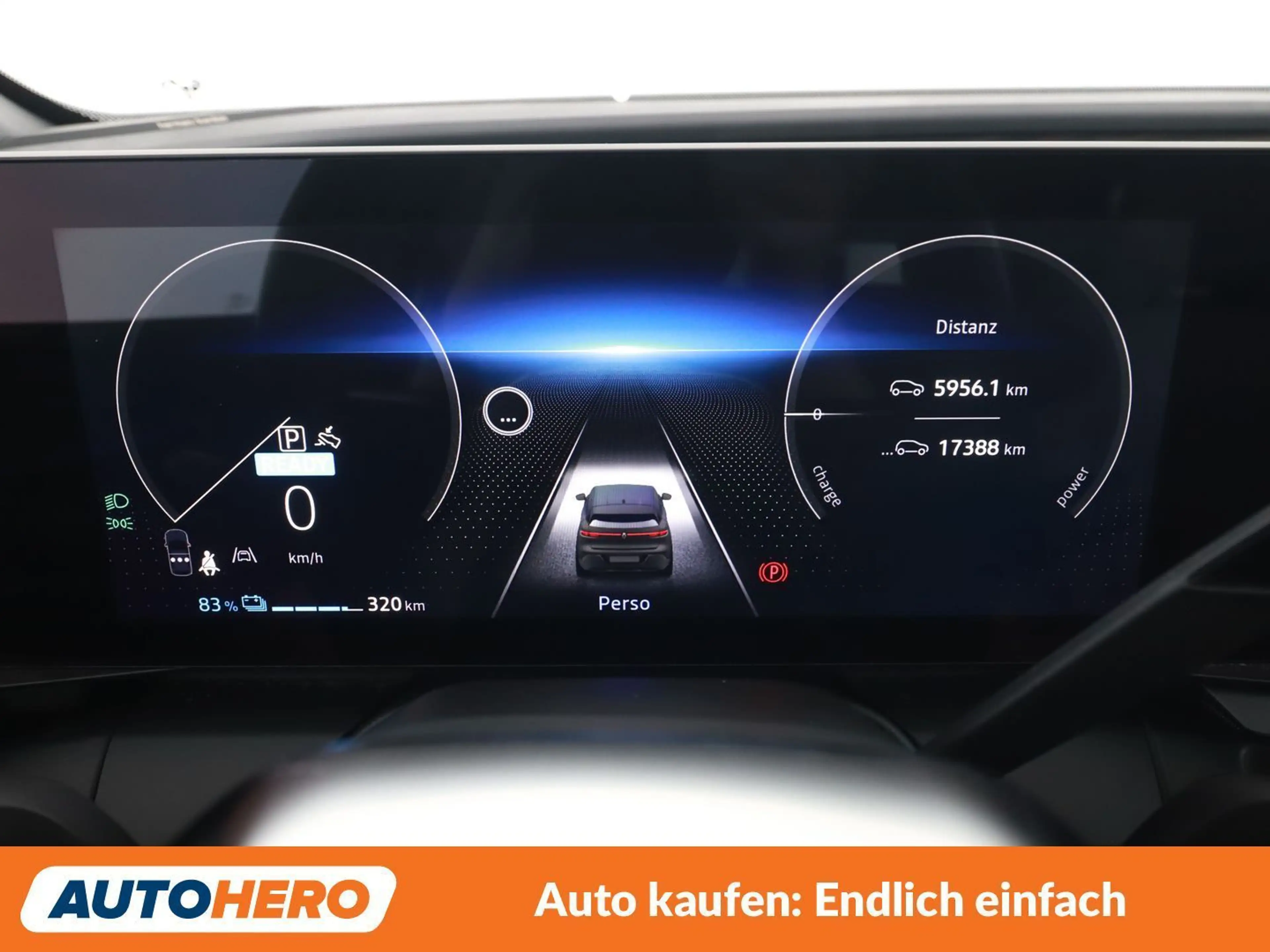 Renault Megane E-Tech EV60 Iconic — photo 21