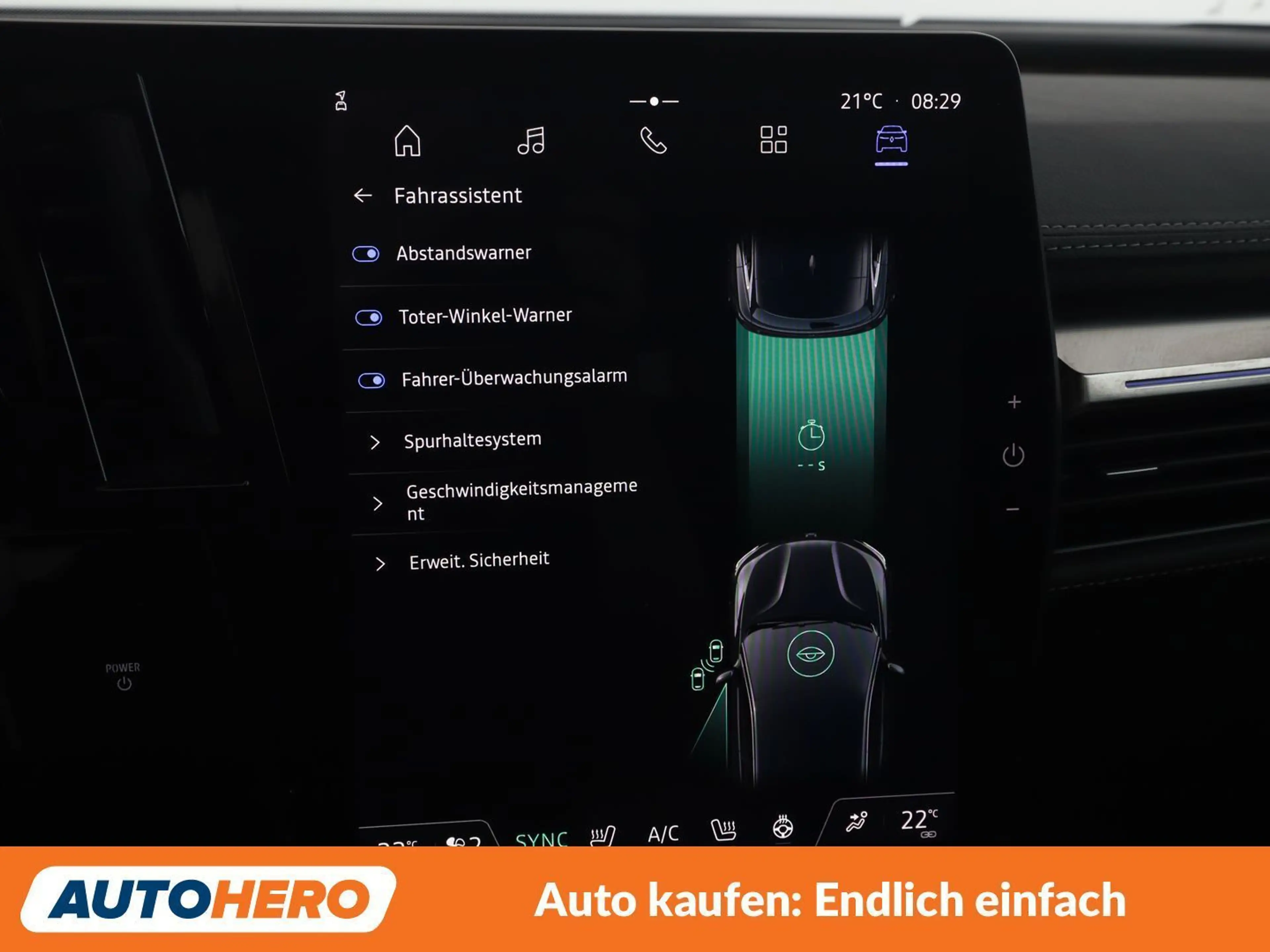 Renault Megane E-Tech EV60 Iconic — photo 24