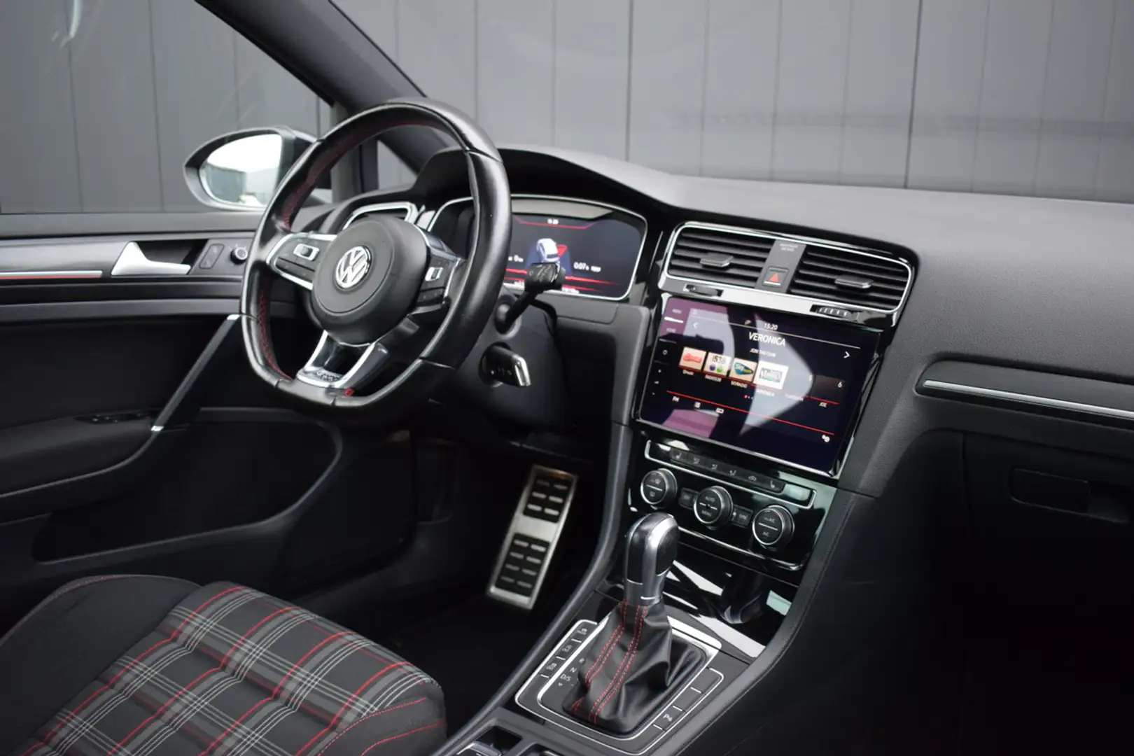 Volkswagen Golf GTI 2.0 TSI 230pk Performance LED | Panoramadak | Carp Negro - 2