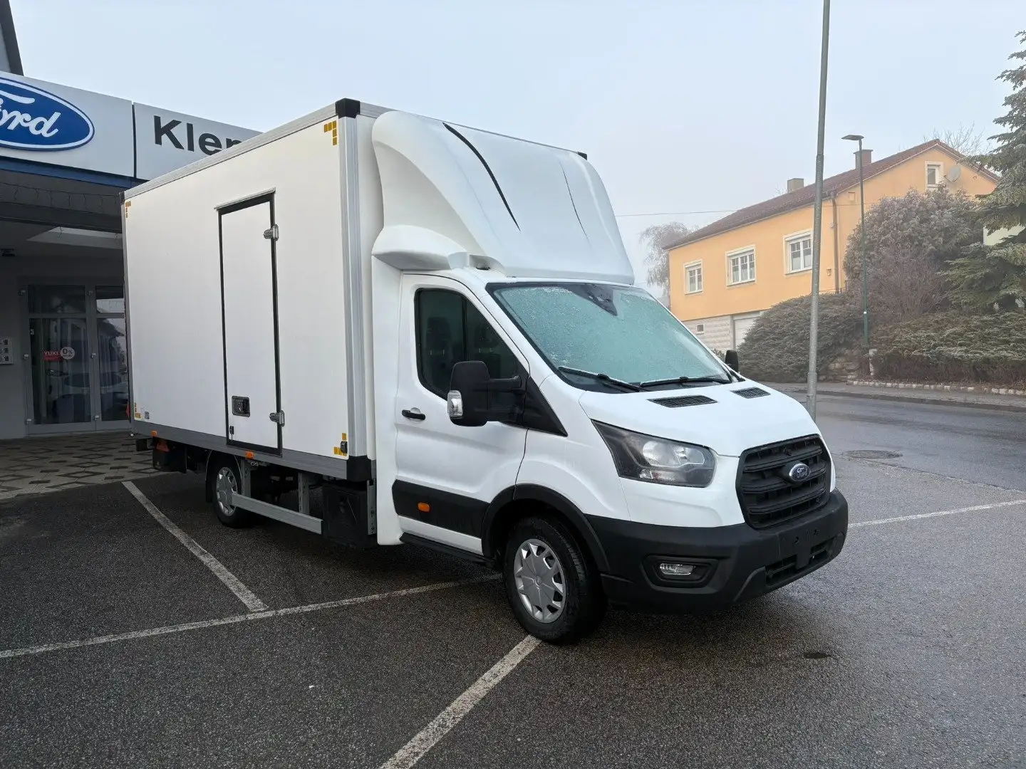 Ford Transit Trend L4 350 2.0 Ecoblue Kofferaufbau Weiß - 2