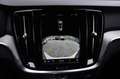Volvo V60 2.0 T8 Plug-in hybrid AWD Ultra Dark | Premium Aud Wit - thumbnail 19