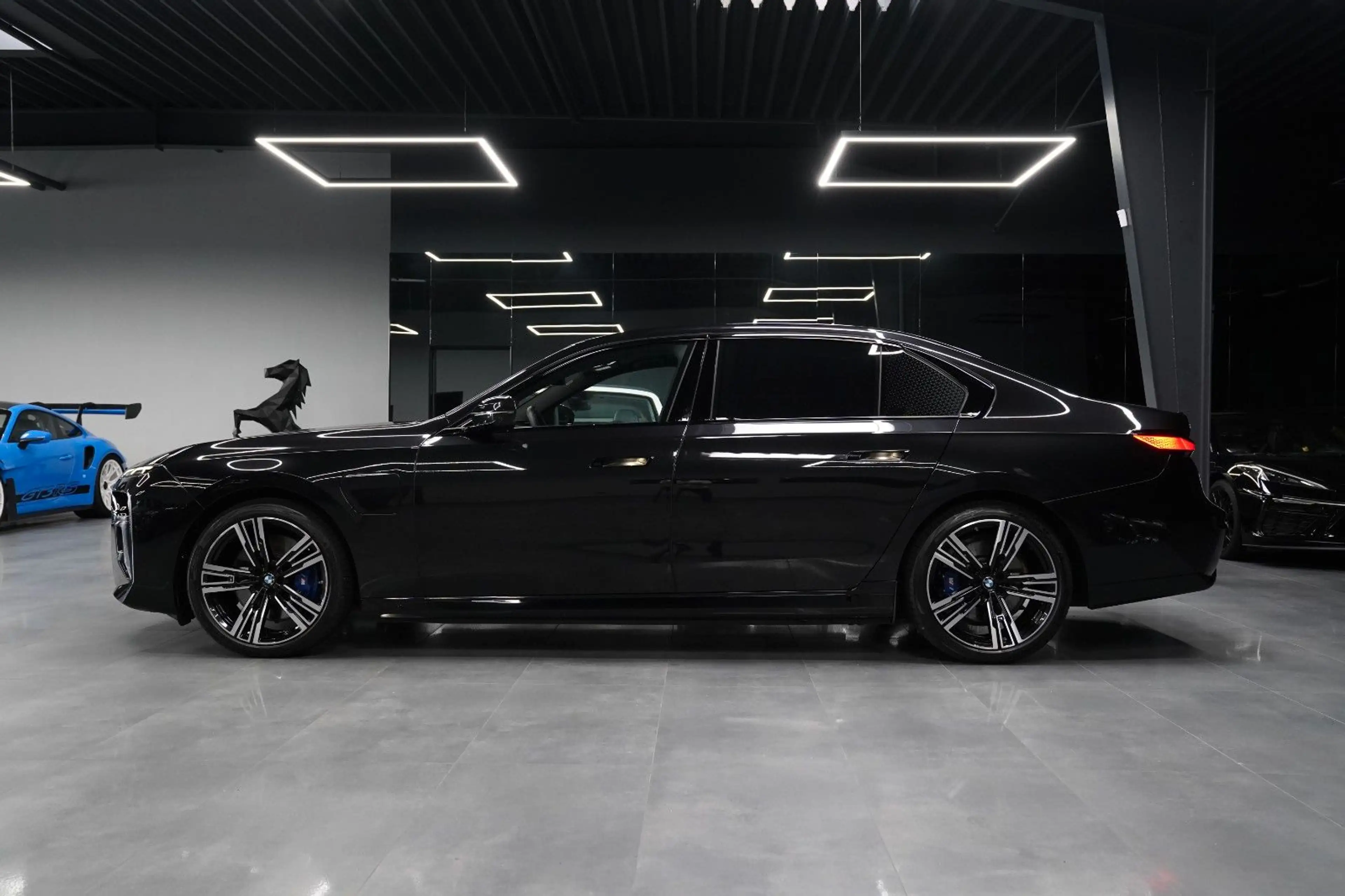 BMW 750 e xDrive M Sport Pro-Sky Pano-B&W-ACC-AHK-21 — photo 4