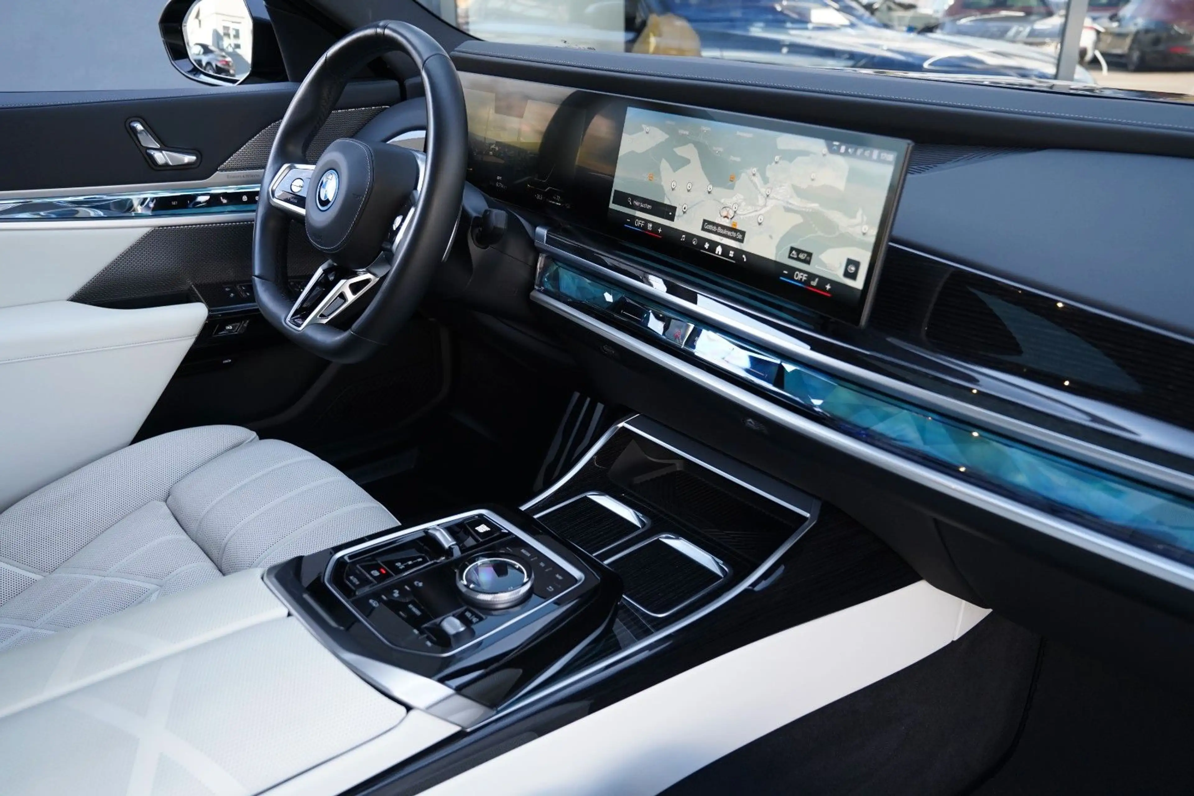BMW 750 e xDrive M Sport Pro-Sky Pano-B&W-ACC-AHK-21 — photo 12