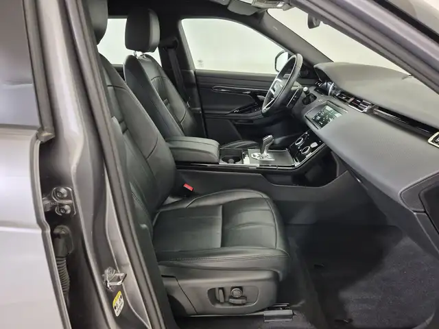 Land Rover Range Rover Evoque view 3