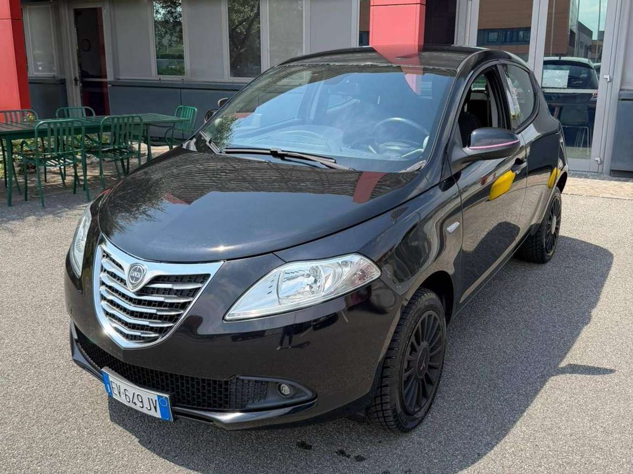 Lancia Ypsilon Ypsilon III 2014 0.9 t.air ecochic Benzina Metano 80cv