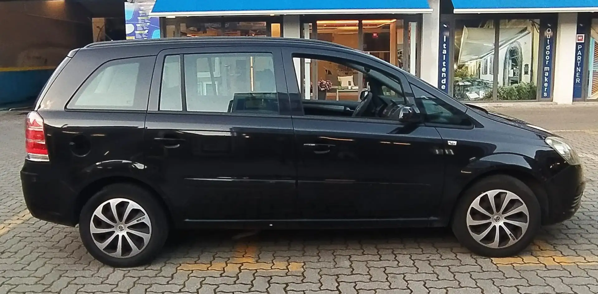 Opel Zafira Ecom Enjoy Negro - 1