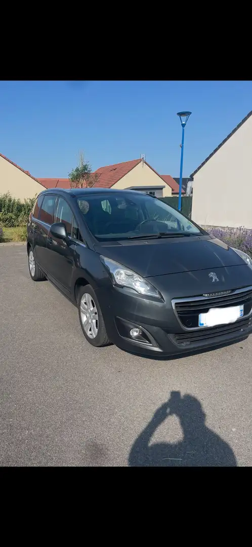 Peugeot 5008 1.6 HDi 115ch Allure 7 places 72.000km Gris - 1
