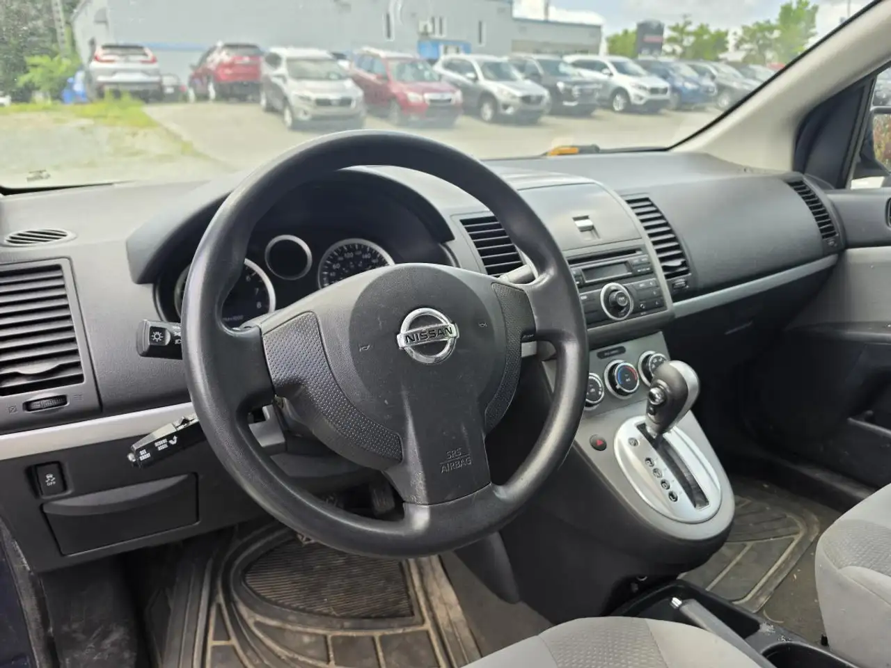 Nissan Sentra fotografie Nissan Sentra
