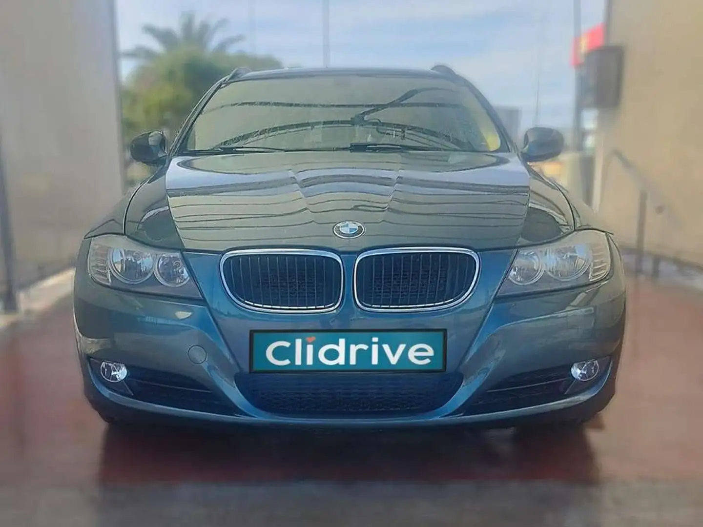 BMW 318 318d Touring Verde - 2