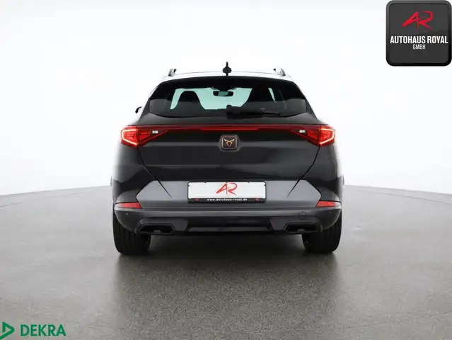 Cupra Formentor view 4